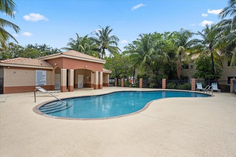 3740 N Jog Road, Unit 106, West Palm Beach, FL 33411 Photo