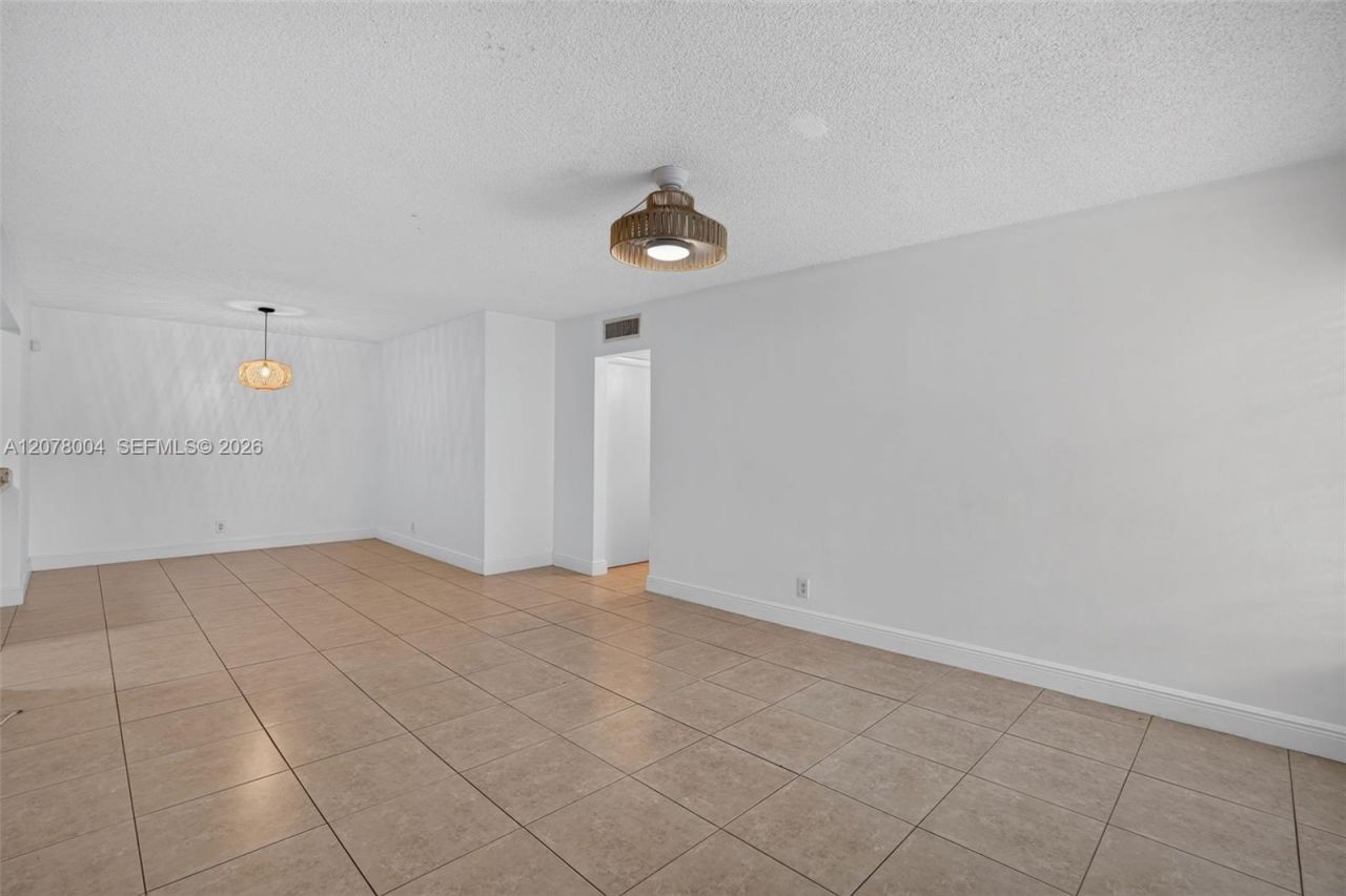 12840 SW 43rd Dr , Unit 176-B, Miami, FL 33175 Photo