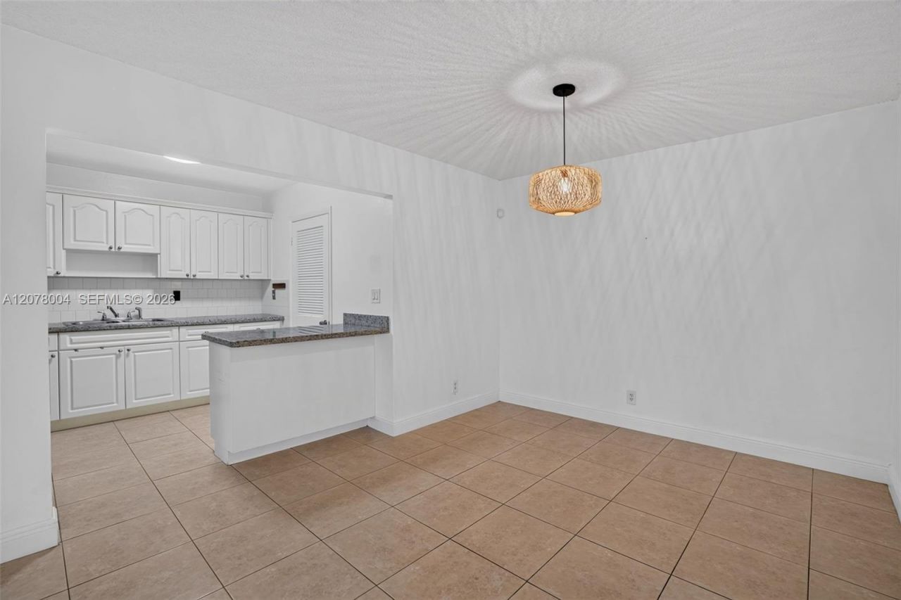 12840 SW 43rd Dr , Unit 176-B, Miami, FL 33175 Photo