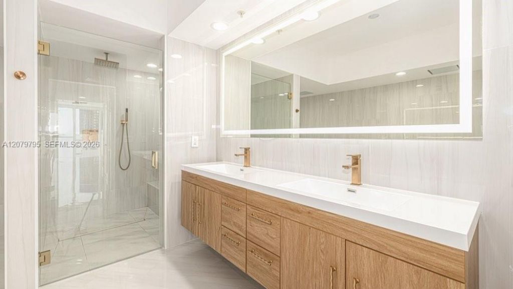 333 Las Olas Way, Unit 1204, Fort Lauderdale, FL 33301 Photo
