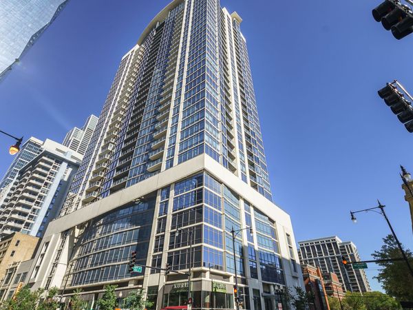100 E 14th Street , Unit 1406, Chicago, IL 60605