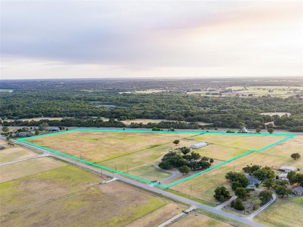 1790 Old Base Road , Aurora, TX 76078