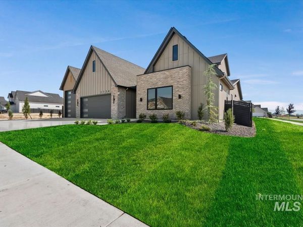 2134 N Buhrstone Ave, Eagle, ID 83616
