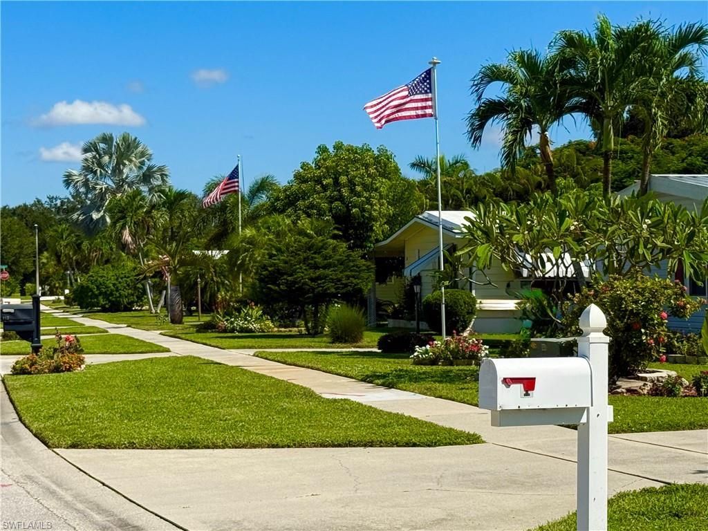 115 Calais Ct, Naples, FL 34112 Photo