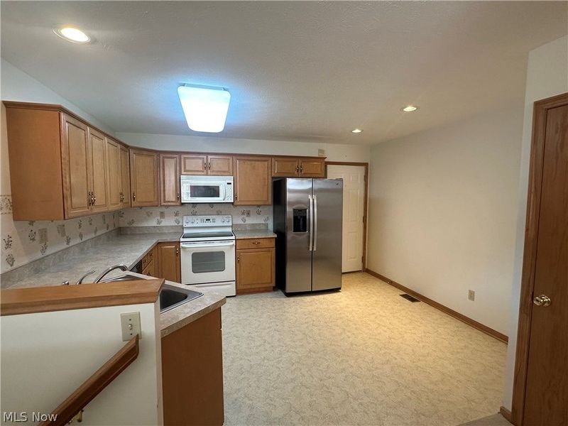 3337 Bayberry Cove, Wooster, OH 44691 Photo 8