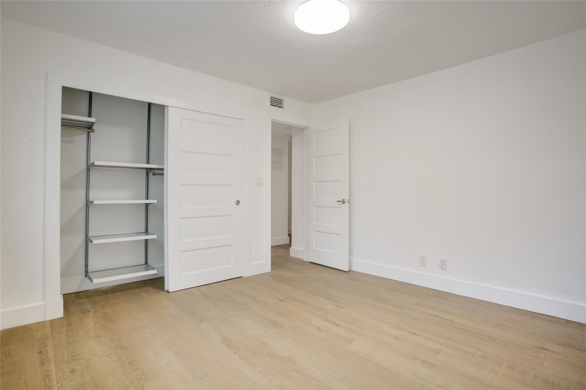 530 S Federal Highway, Unit 14, Fort Lauderdale, FL 33301 Photo