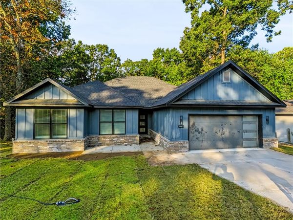 7 Ventnor Circle, Bella Vista, AR 72715