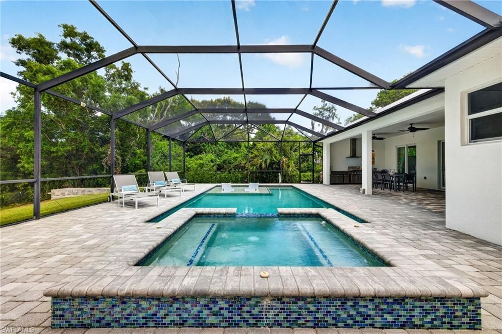 27150 Rue De Paix, Bonita Springs, FL 34135 Photo