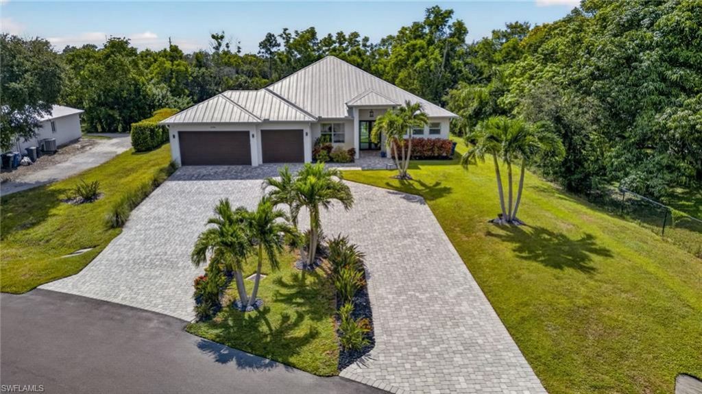 27150 Rue De Paix, Bonita Springs, FL 34135 Photo