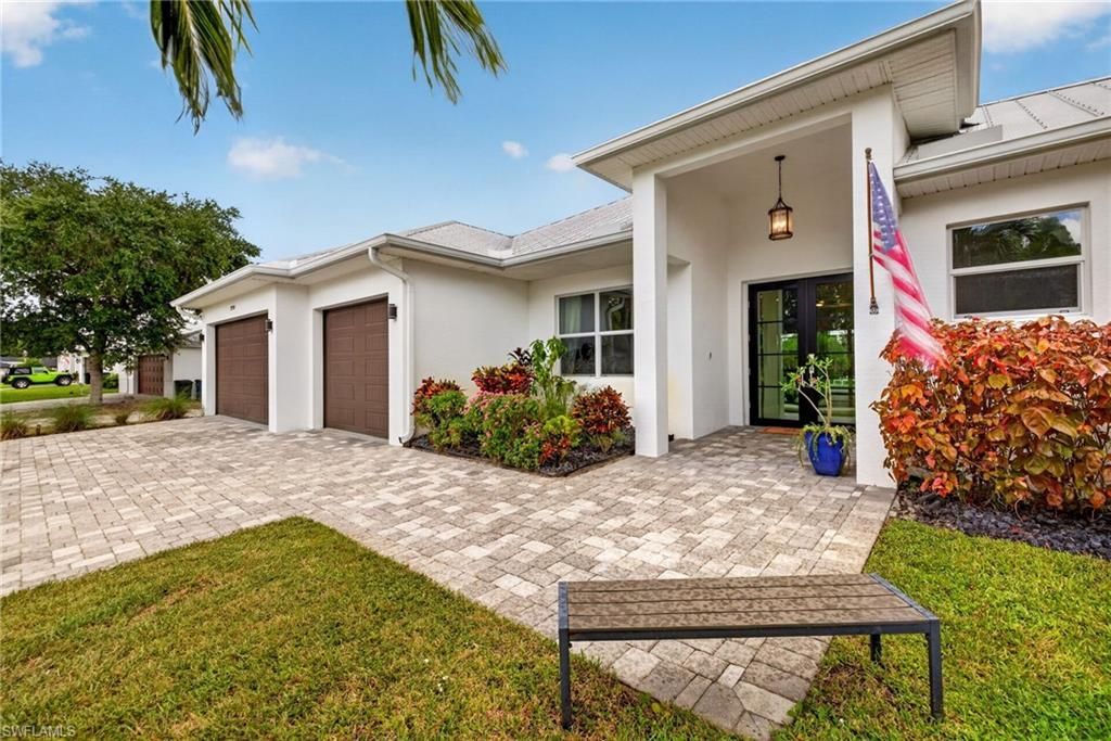 27150 Rue De Paix, Bonita Springs, FL 34135 Photo