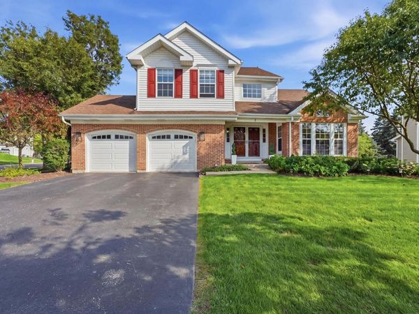 3 White Fence Trail , Streamwood, IL 60107