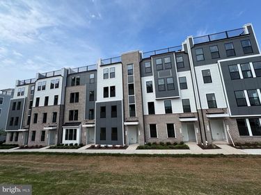 20790 CLOONGEE TERRACE , DULLES, VA 20166