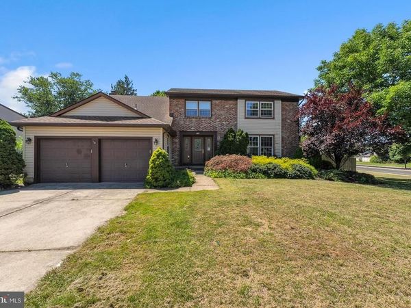 1 CHATEAU DRIVE , CHERRY HILL, NJ 08003