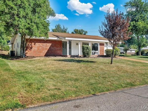 1524 Tryon Drive, St Louis, MO 63146