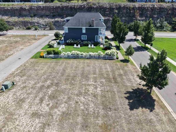 757 W Beach Street, Bay Harbor, MI 49770