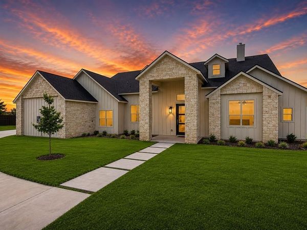 521 Fox Hill Court, Waxahachie, TX 75167