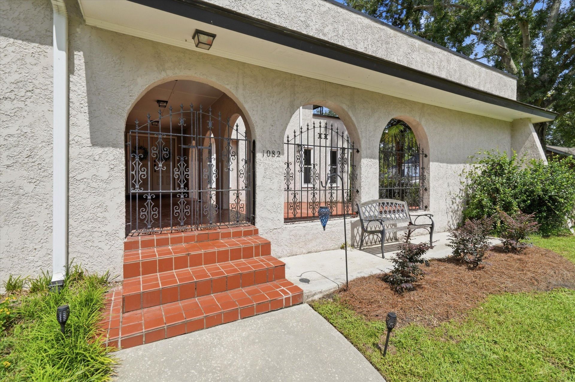 1082 Stonehenge Drive Photo 10