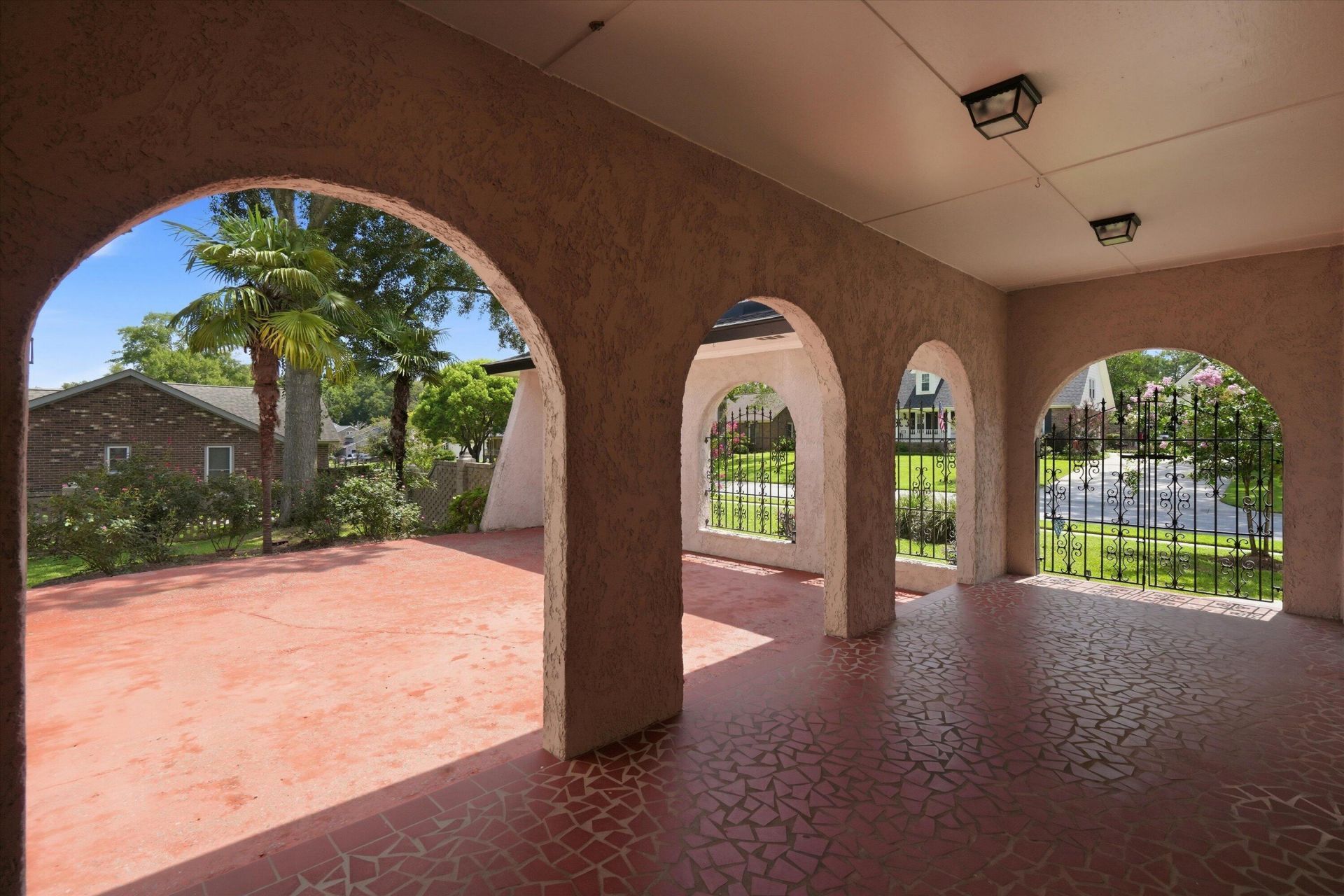 1082 Stonehenge Drive Photo 14