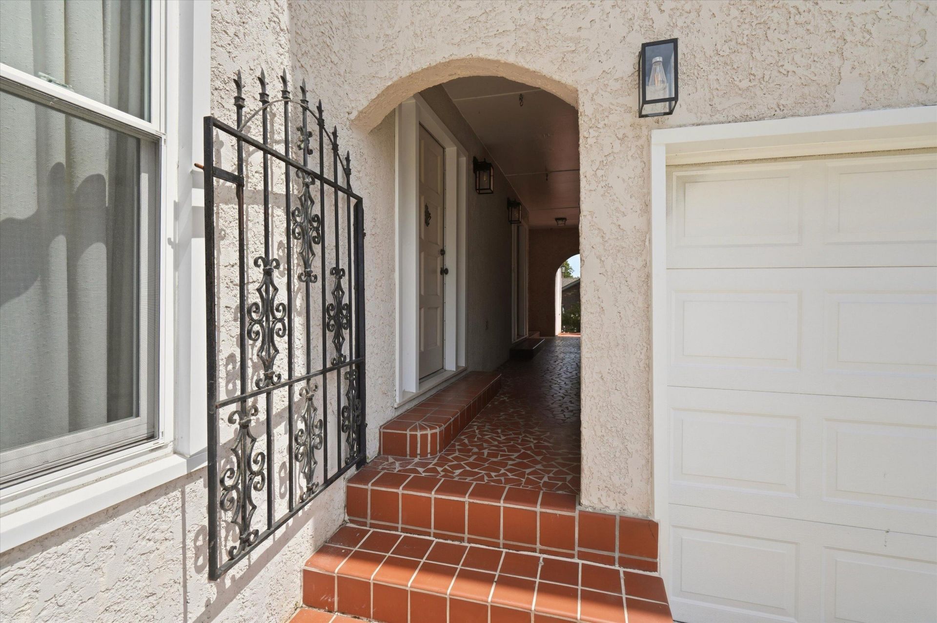 1082 Stonehenge Drive Photo 15