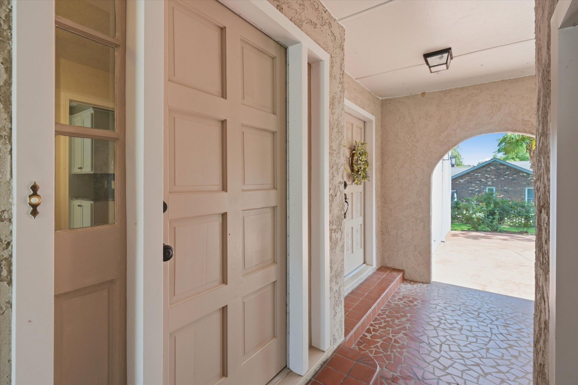 1082 Stonehenge Drive Photo 17