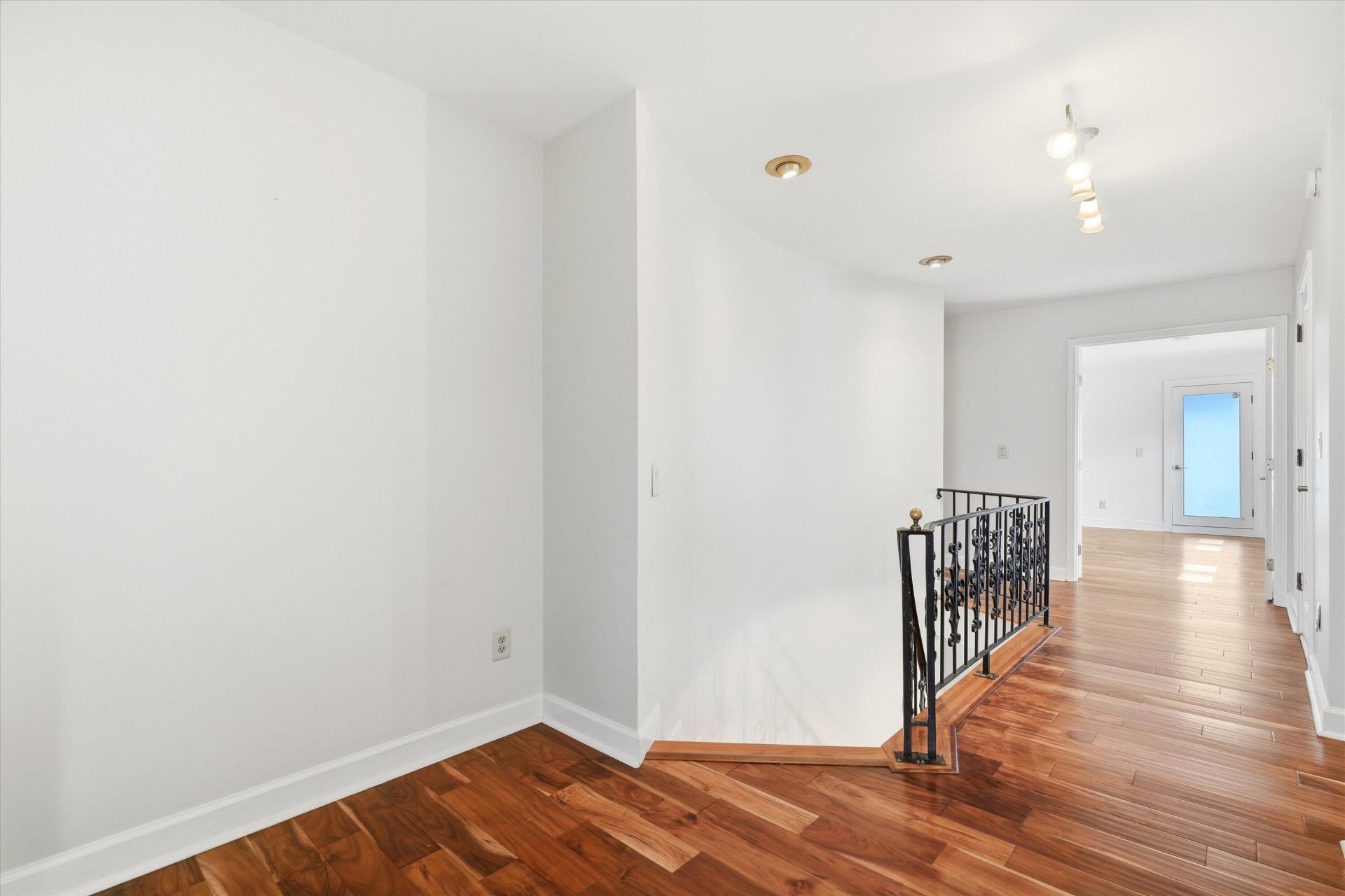 1082 Stonehenge Drive Photo 40