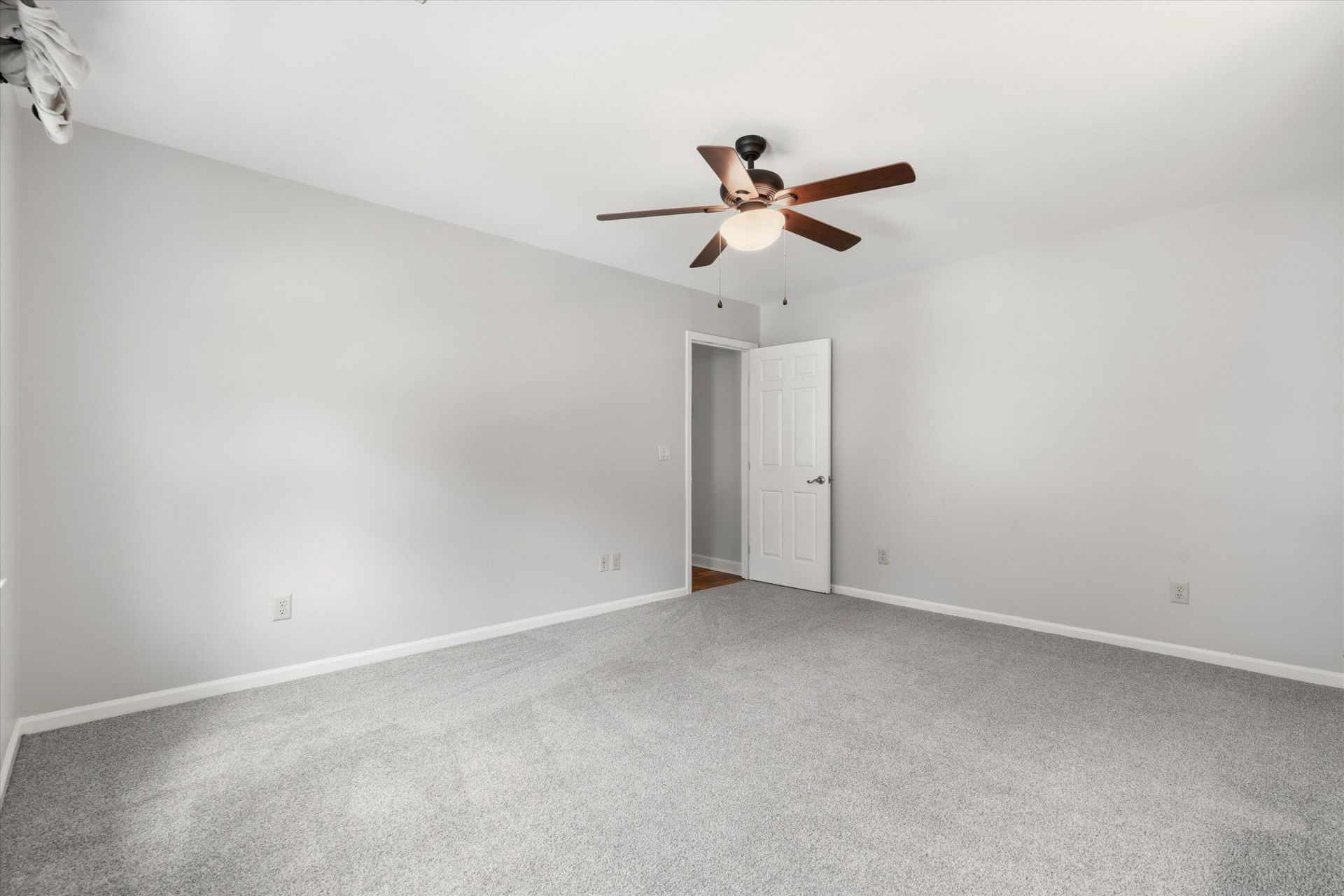 1082 Stonehenge Drive Photo 49