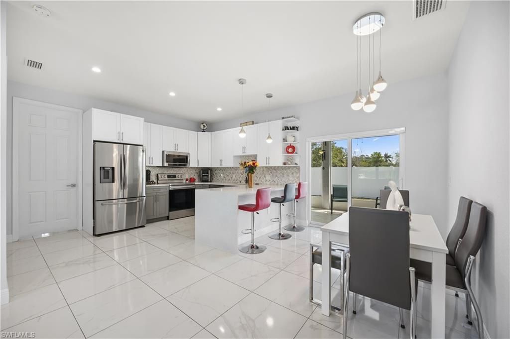27257 Pinecrest Ln, Bonita Springs, FL 34135 Photo