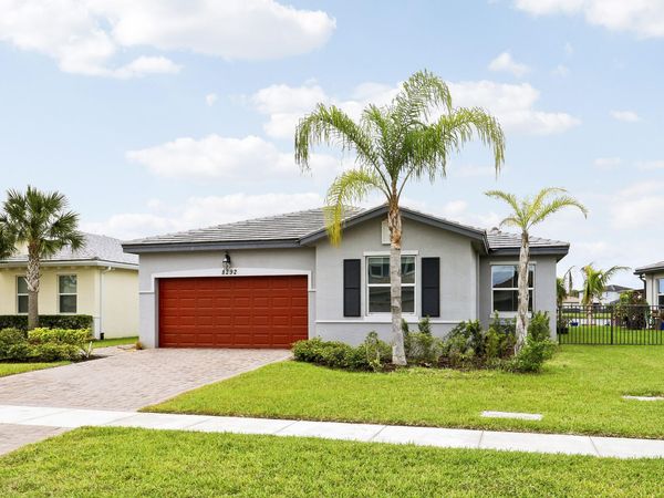 8292 NW GREENBANK Circle, Port St. Lucie, FL 34987