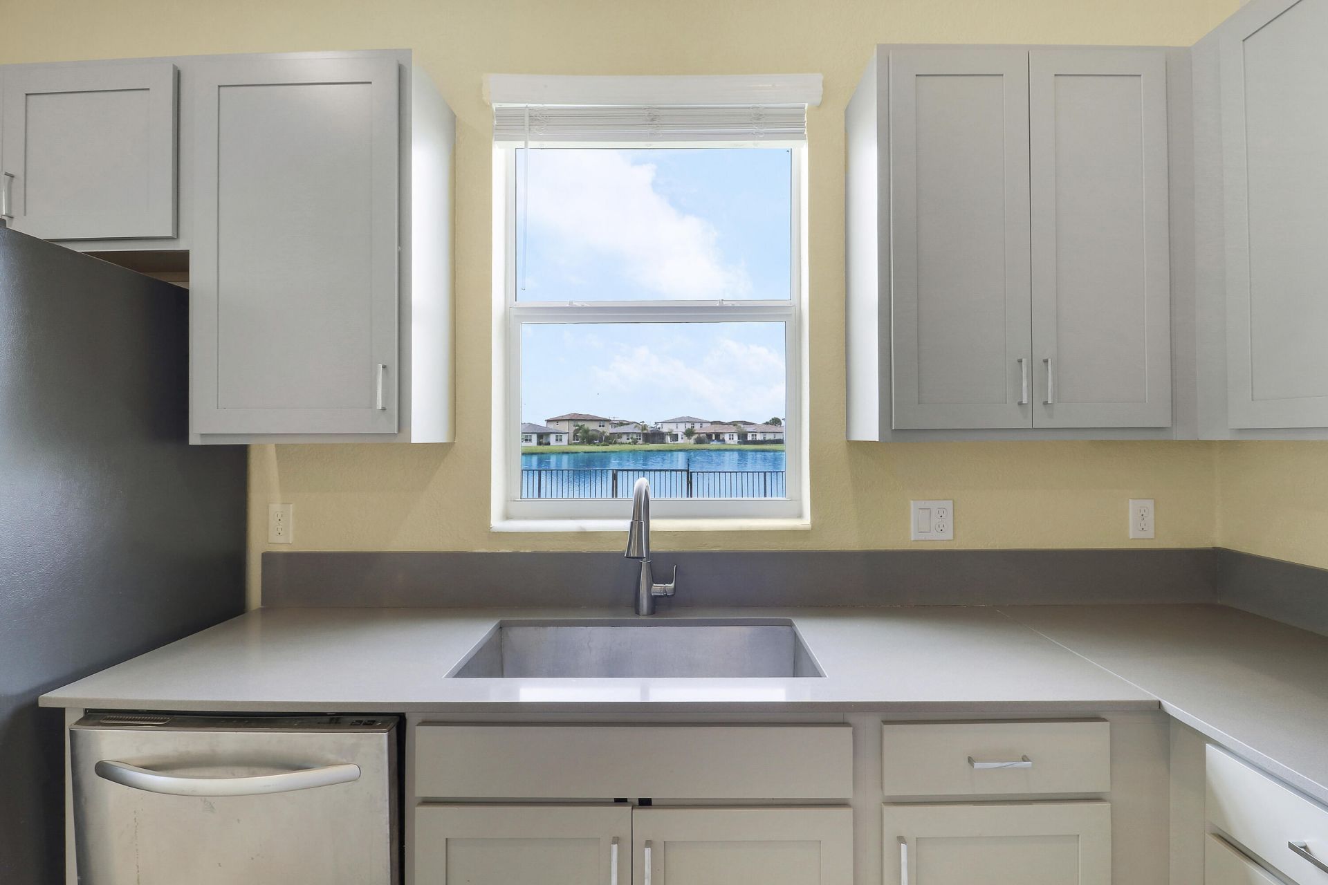 8292 NW Greenbank Circle, Port Saint Lucie, FL 34987 Photo