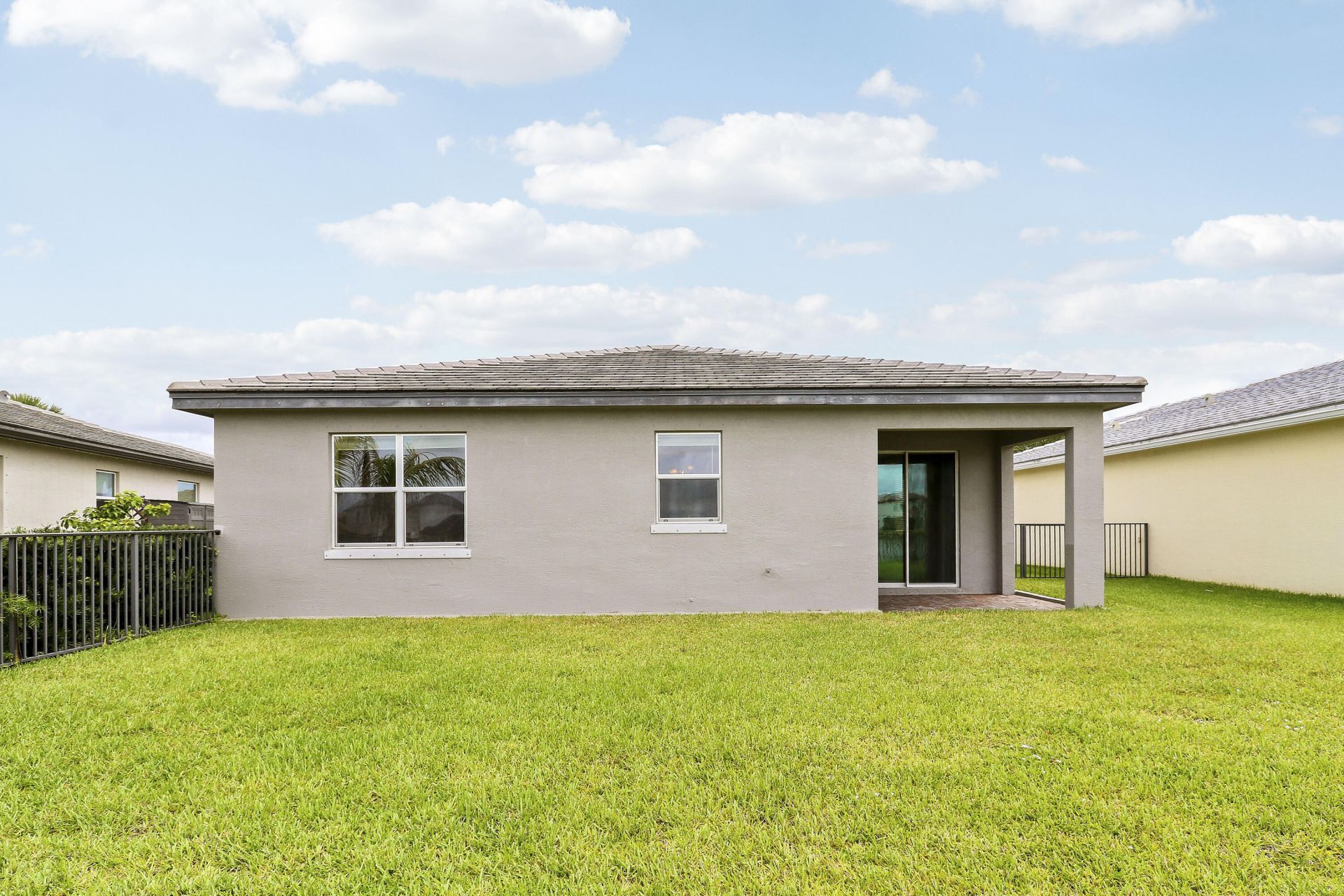 8292 NW Greenbank Circle, Port Saint Lucie, FL 34987 Photo