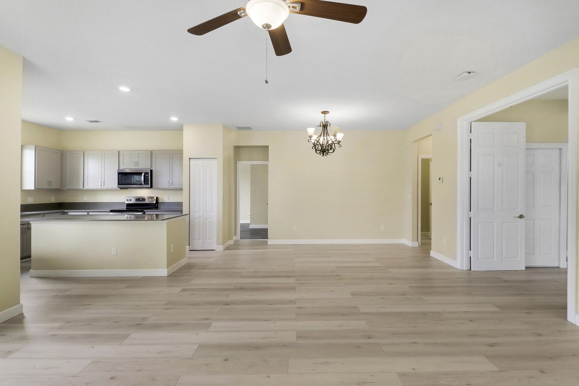 8292 NW Greenbank Circle, Port Saint Lucie, FL 34987 Photo