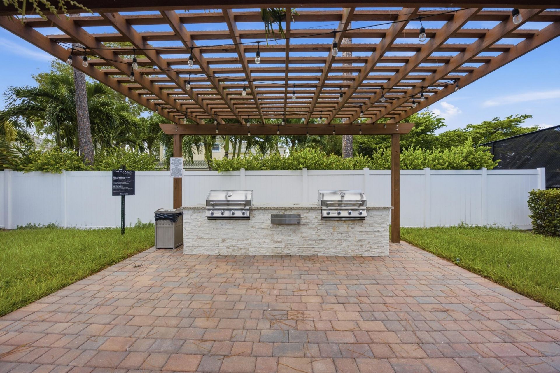 711 Forest Club Drive, Unit 119, Wellington, FL 33414 Photo