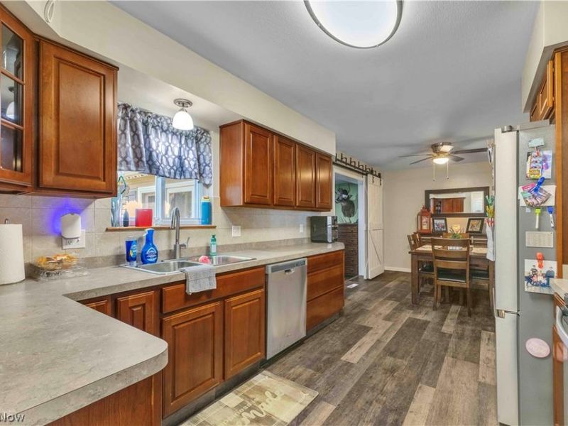 208 Georgia Avenue, Elyria, OH 44035 Photo 8