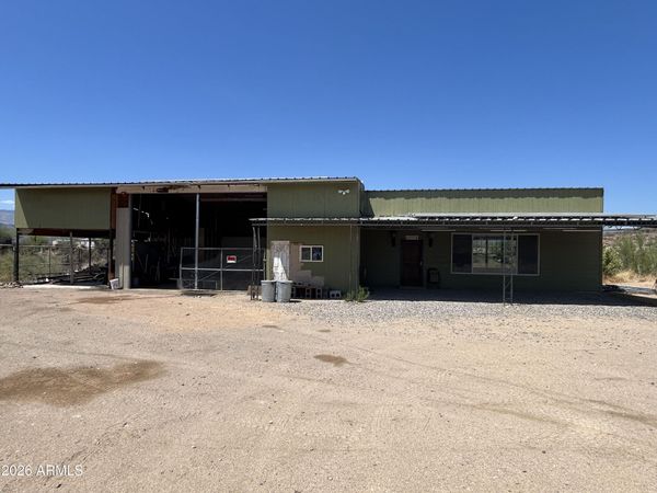 33990 S OLD MUD SPRINGS Road, Black Canyon City, AZ 85324