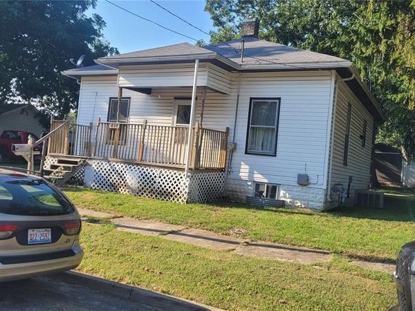 457 E Belleville Street , Nashville, IL 62263