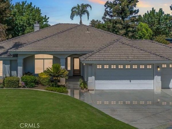 10918 Rosslyn Lane, Bakersfield, CA 93311