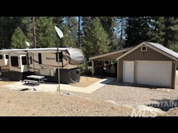 9 Shadow Lane, Garden Valley, ID 83622