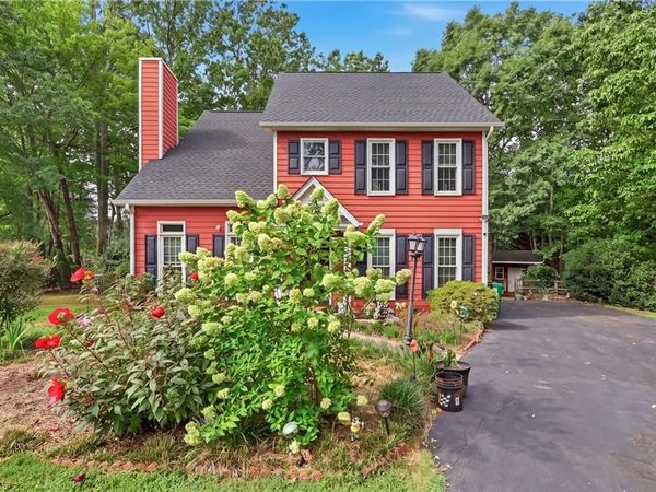 8984 Stamford Club Court , King, NC 27045