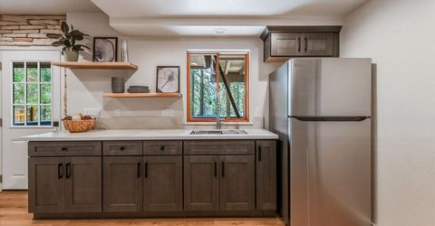 13273 Sierra Drive , Truckee, CA 96161 Photo