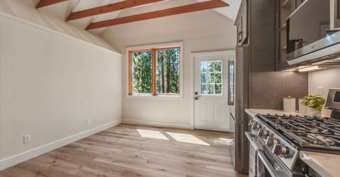 13273 Sierra Drive, Truckee, CA 96161 Photo