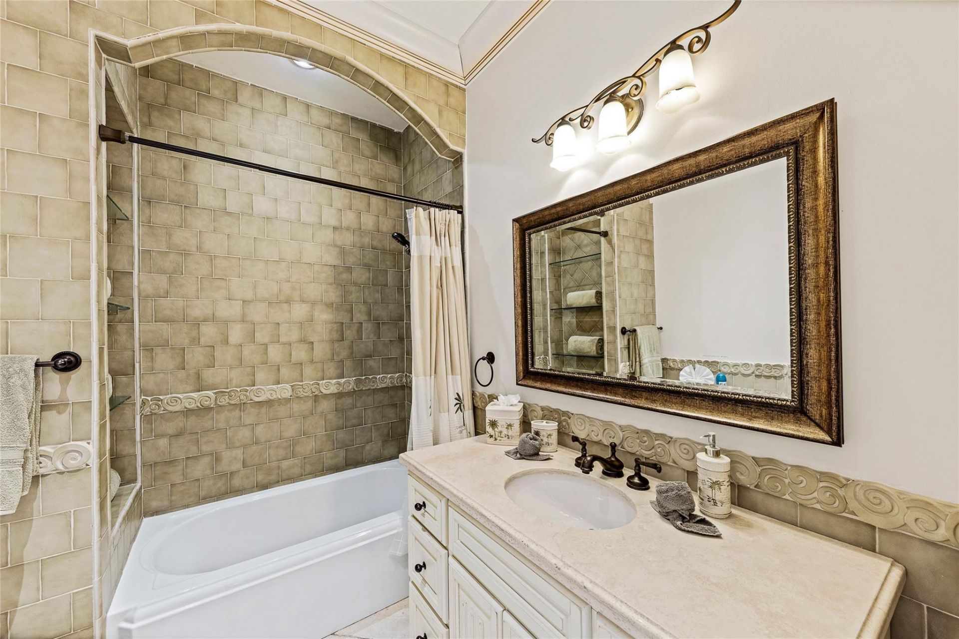 42 Nurmi Drive, Fort Lauderdale, FL 33301 Photo