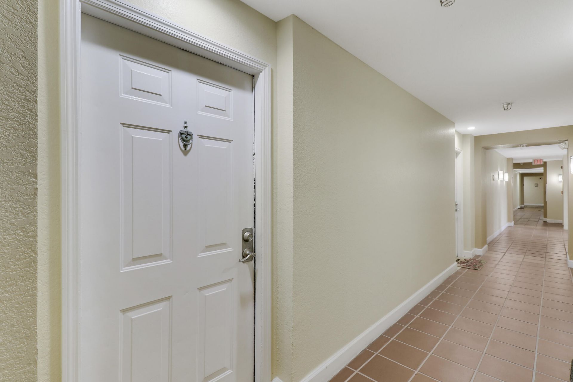 630 S Sapodilla Avenue S, Unit 411, West Palm Beach, FL 33401 Photo