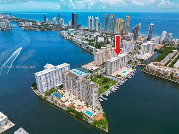 250 174th St, Unit 2304, Sunny Isles Beach, FL 33160