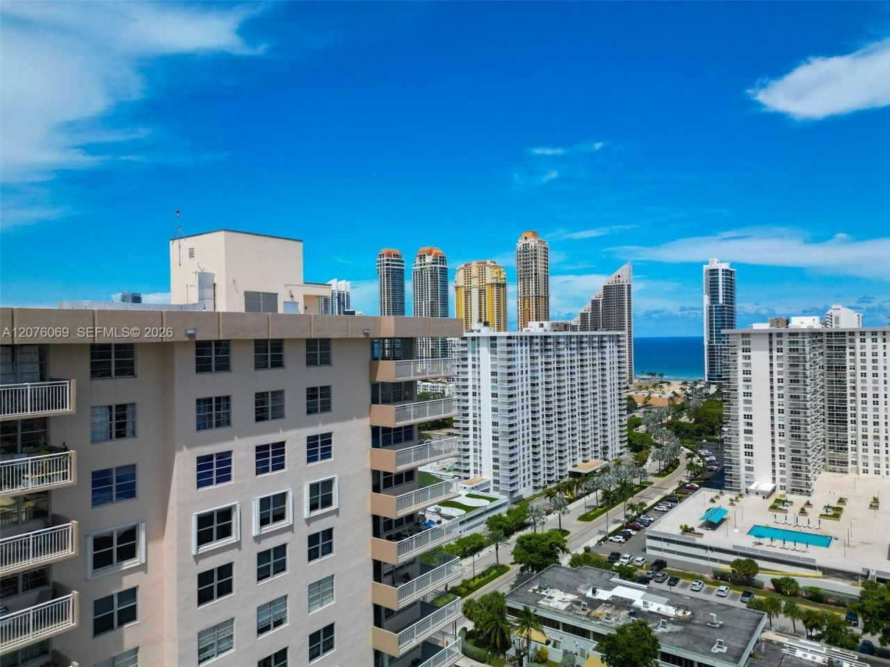 250 174th St, Unit 2304, Sunny Isles Beach, FL 33160 Photo