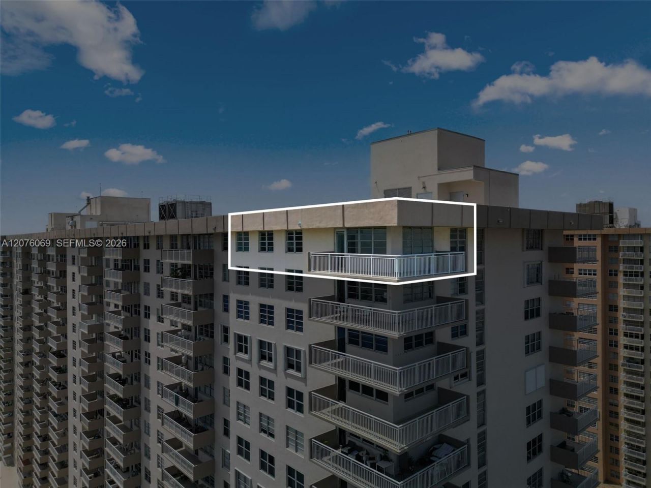 250 174th St, Unit 2304, Sunny Isles Beach, FL 33160 Photo