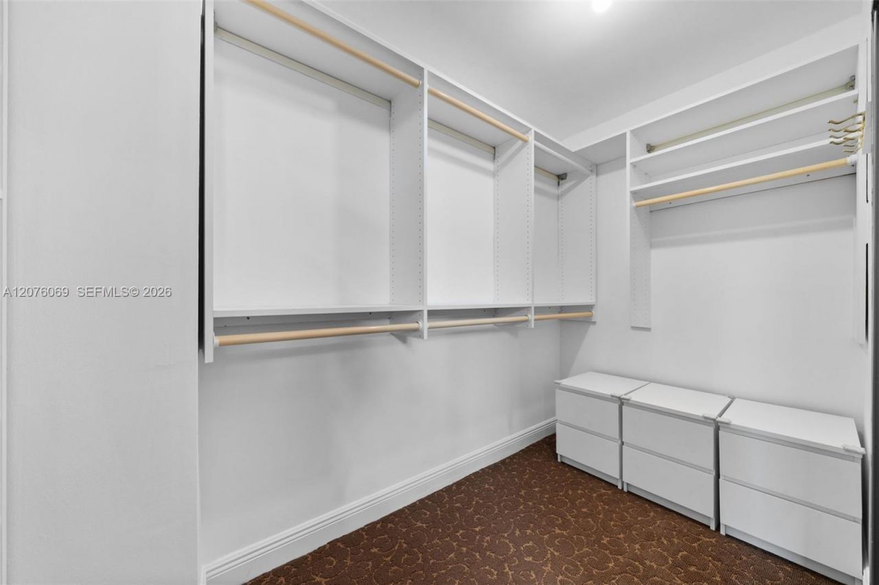 250 174th St, Unit 2304, Sunny Isles Beach, FL 33160 Photo