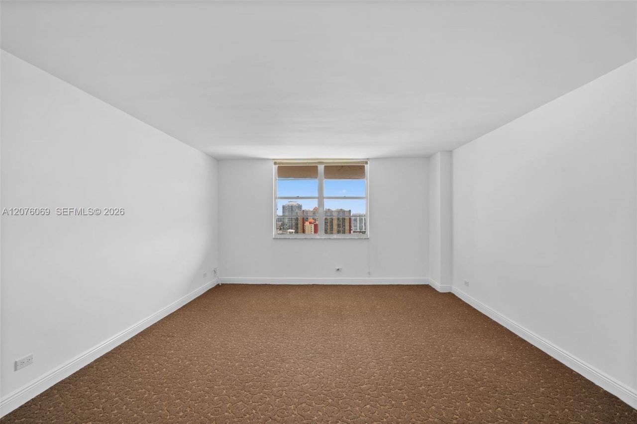 250 174th St, Unit 2304, Sunny Isles Beach, FL 33160 Photo