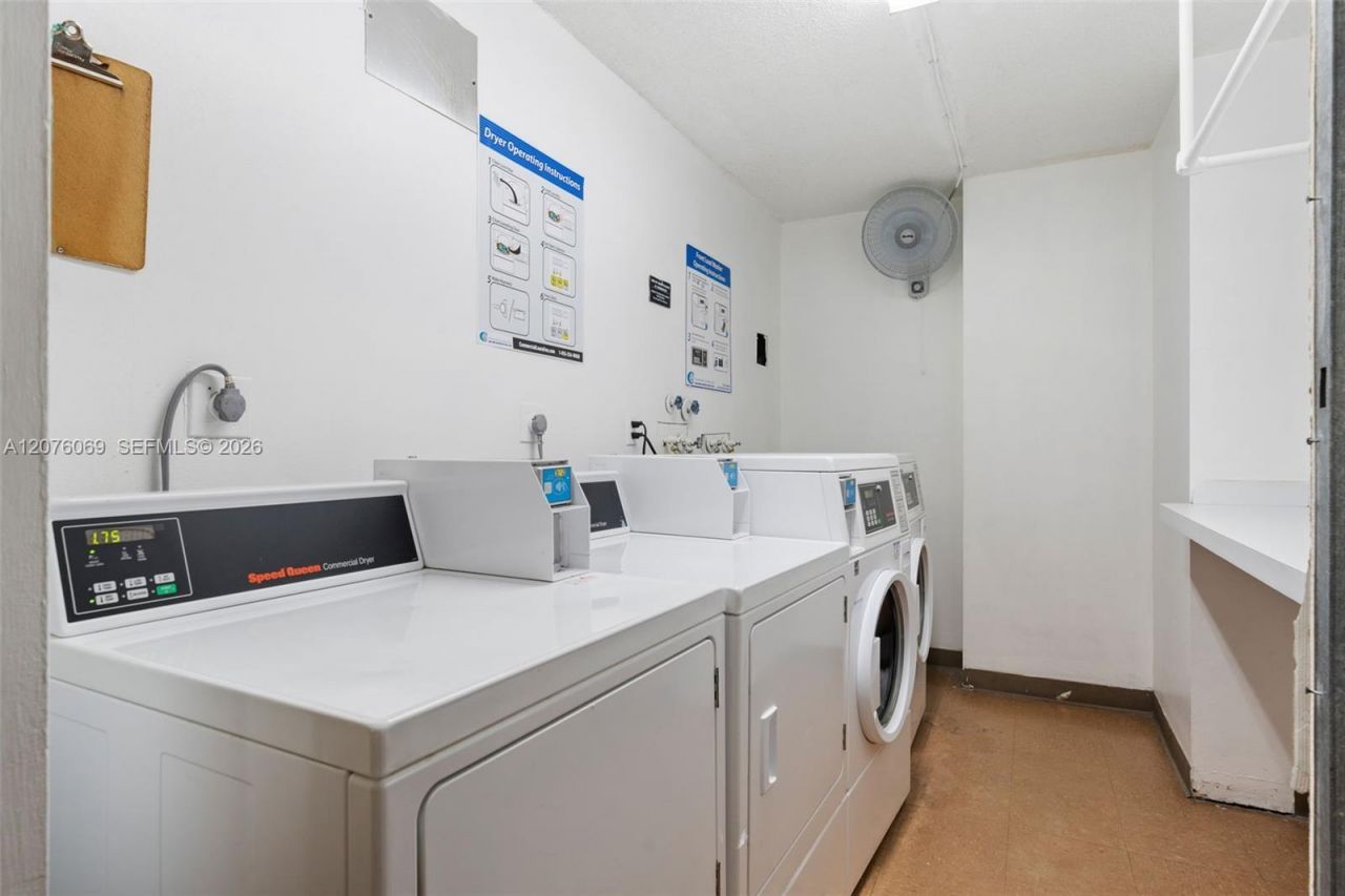 250 174th St, Unit 2304, Sunny Isles Beach, FL 33160 Photo