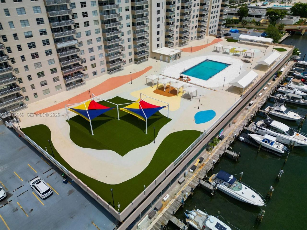 250 174th St, Unit 2304, Sunny Isles Beach, FL 33160 Photo