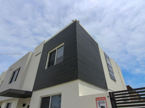 171 NW 158th St , Unit 10, Miami, FL 33169
